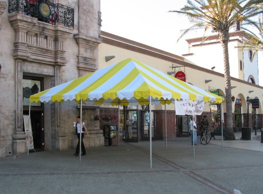 Commercial Duty 20' X 20' / 1 5/8" Dia. Frame Luxury Event Party Tent